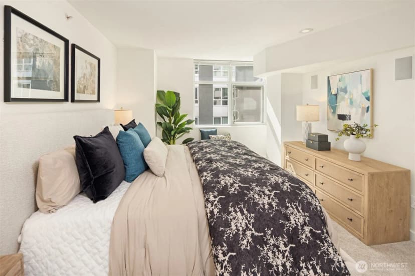 Property photo for 1100 106th Avenue Ne #203, Bellevue photo 23