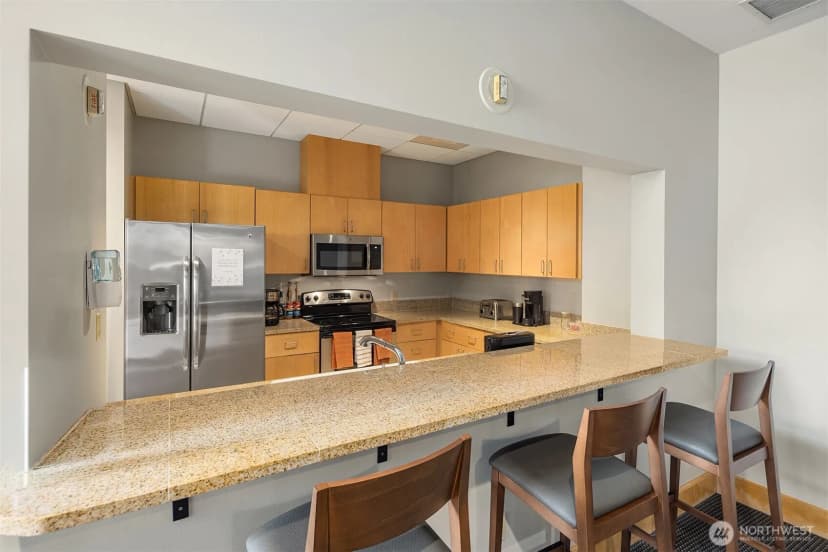 Property photo for 1100 106th Avenue Ne #203, Bellevue photo 33