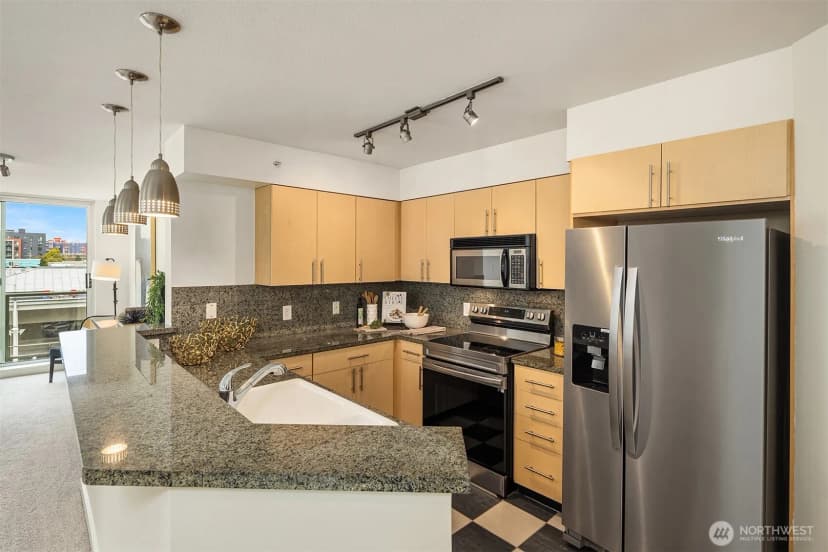 Property photo for 1100 106th Avenue Ne #203, Bellevue photo 19
