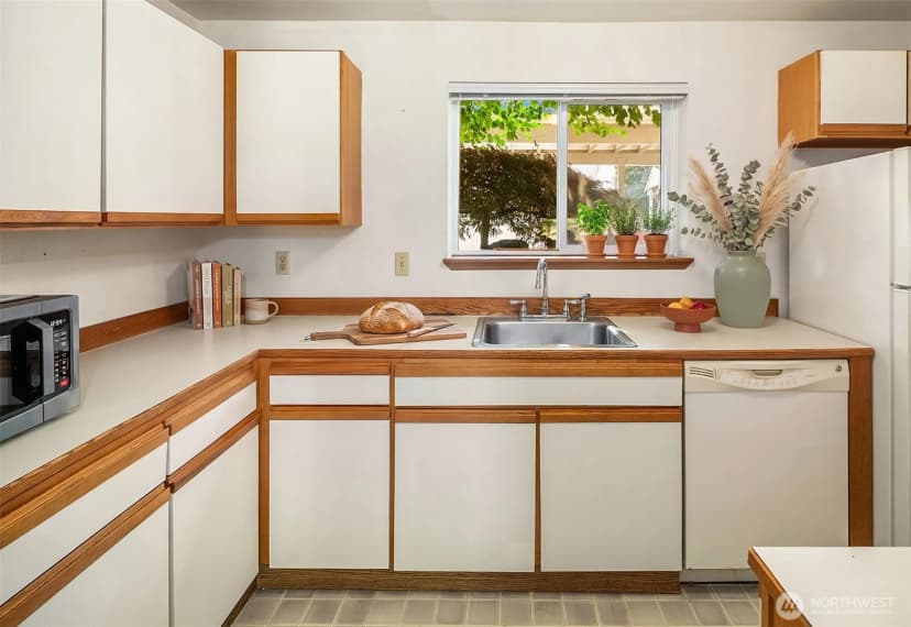 Property photo for 10838 E Riverside Drive #c102, Bothell photo 16