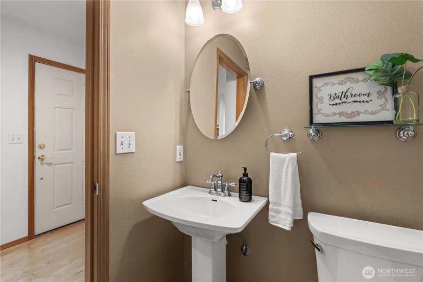 Property photo for 1144 Nw Windy Beach Lane, Silverdale photo 8