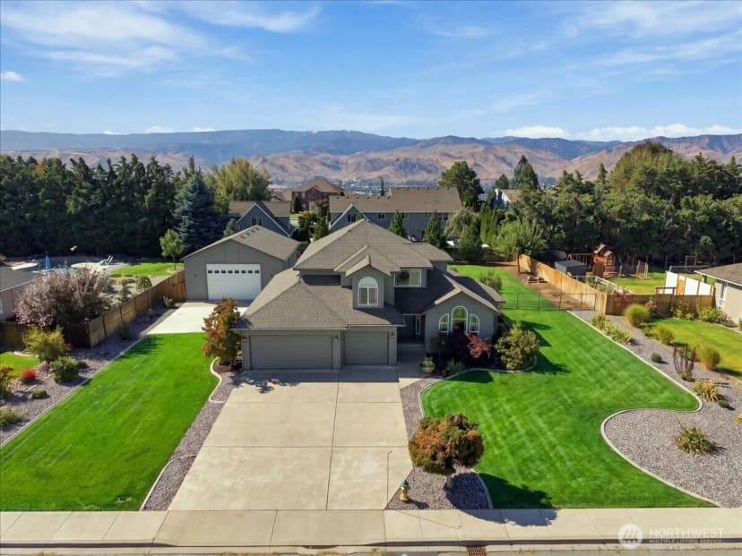 Property photo for 2289 Fancher Heights Boulevard, East Wenatchee