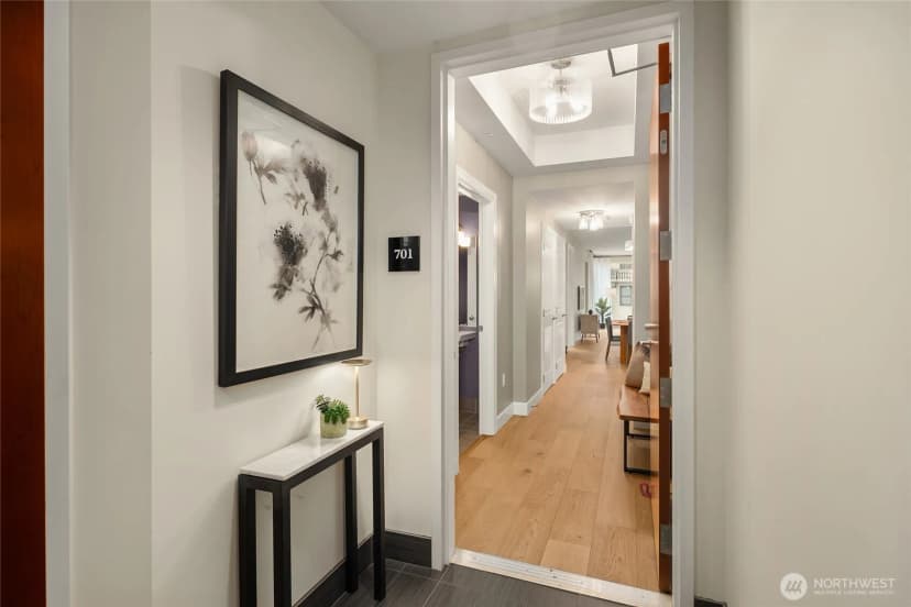 Property photo for 1920 4th Avenue #701, Seattle photo 5
