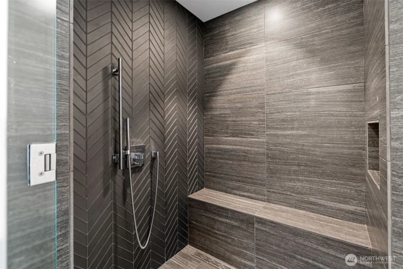 Property photo for 188 Bellevue Way Ne #411, Bellevue photo 19