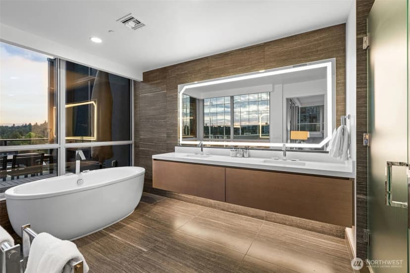 Property photo for 188 Bellevue Way Ne #411, Bellevue photo 18