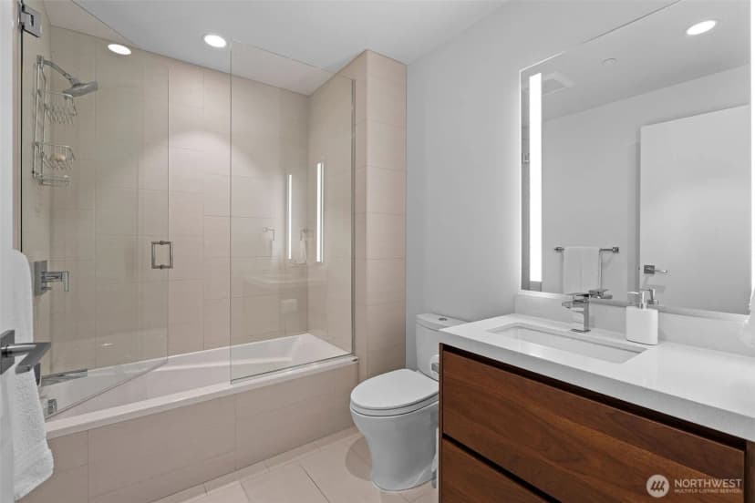 Property photo for 188 Bellevue Way Ne #411, Bellevue photo 24
