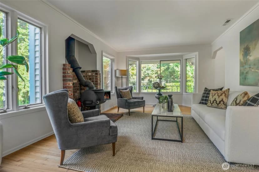 Property photo for 15907 48th Avenue W, Edmonds photo 6