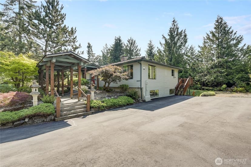 Property photo for 2357 Mountain View Road E, Port Orchard photo 2