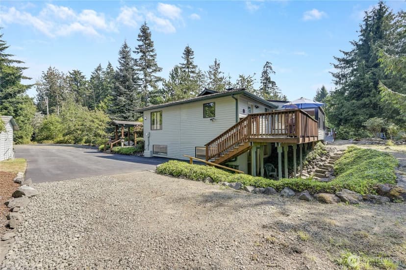 Property photo for 2357 Mountain View Road E, Port Orchard photo 4
