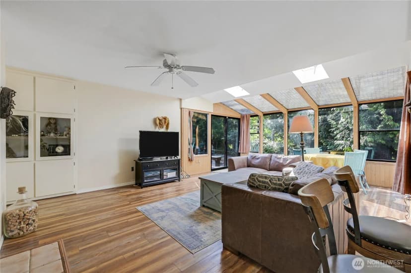 Property photo for 2357 Mountain View Road E, Port Orchard photo 15