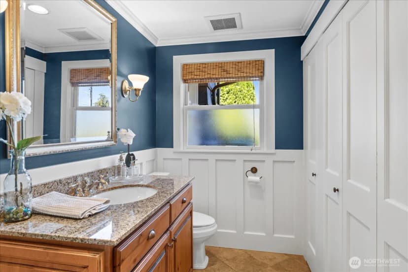 Property photo for 18311 8th Avenue Nw, Shoreline photo 24