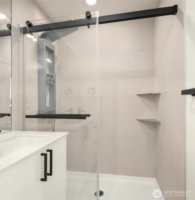 Property photo for 8316 Mary Avenue Nw #b, Seattle photo 9