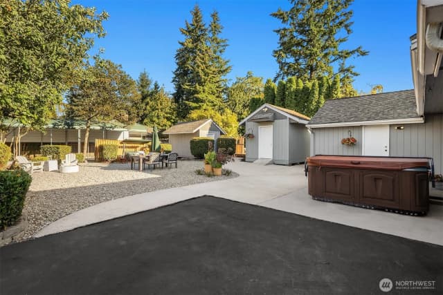 Property photo for 11902 21st Avenue Sw, Burien photo 4