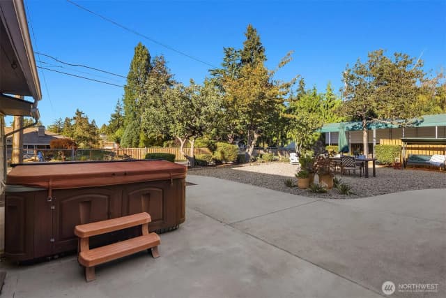 Property photo for 11902 21st Avenue Sw, Burien photo 5