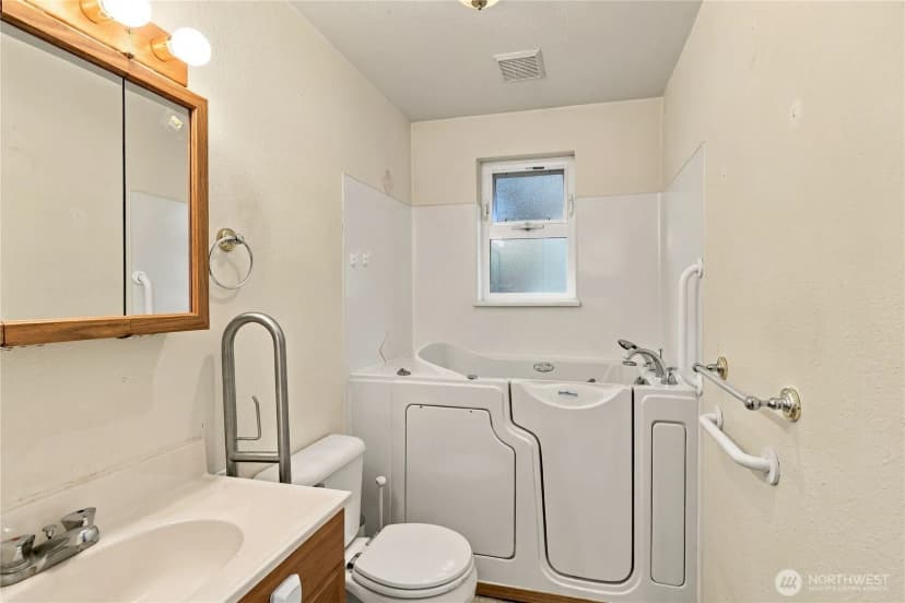 Property photo for 5921 Cedar Court, Hansville photo 21