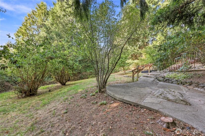 Property photo for 5921 Cedar Court, Hansville photo 7