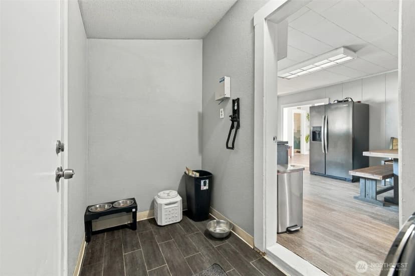 Property photo for 311 2nd Avenue Ne, Puyallup photo 23