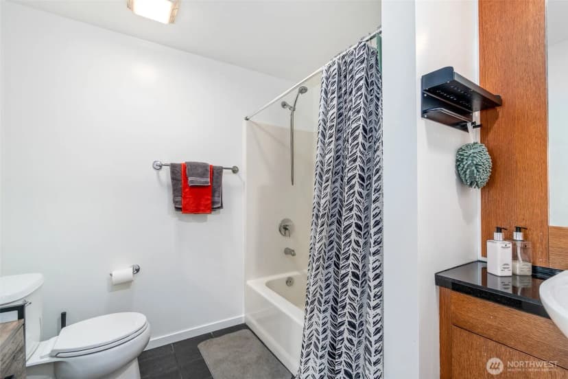 Property photo for 2721 1st Avenue #809, Seattle photo 14