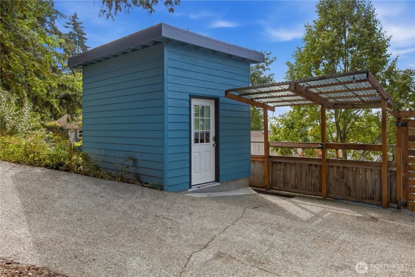 Property photo for 504 Windsor Park Ne, Renton photo 28