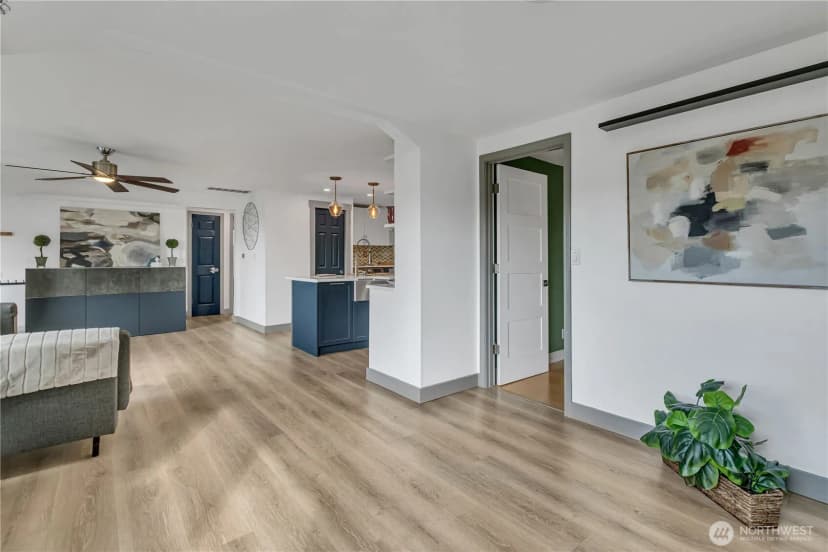 Property photo for 504 Windsor Park Ne, Renton photo 12