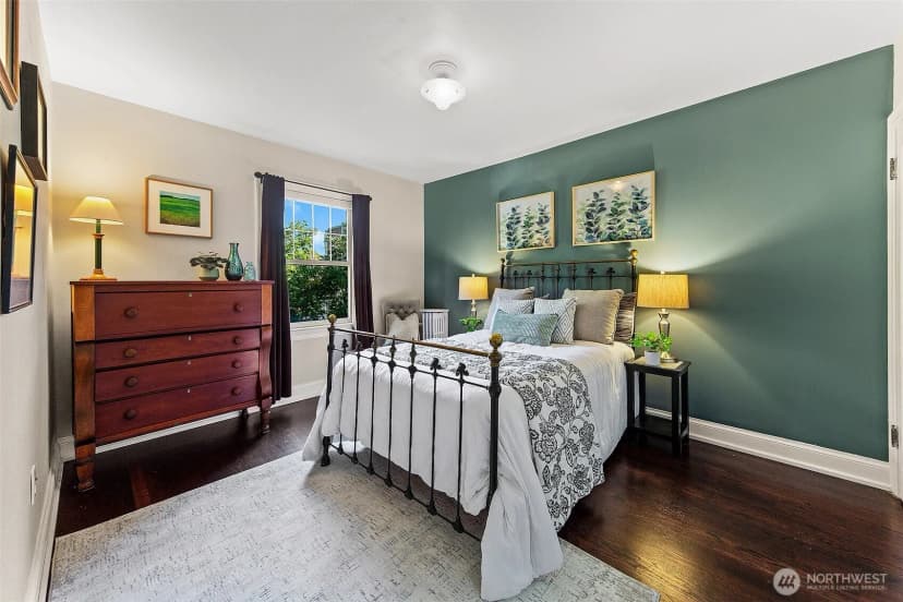 Property photo for 5810 Cowen Place Ne #310, Seattle photo 17