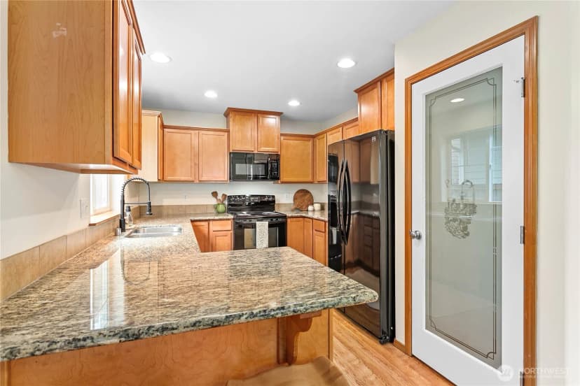 Property photo for 9926 2nd Place Ne, Lake Stevens photo 19
