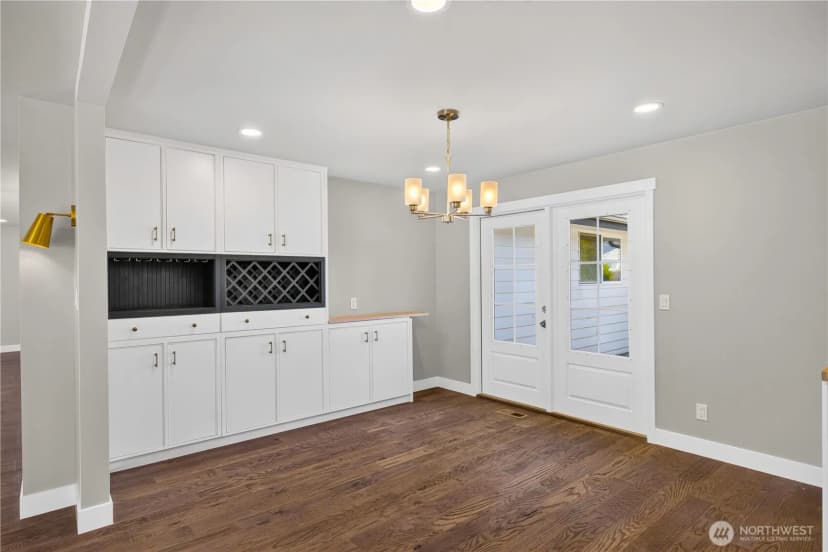 Property photo for 1550 Ne 8th Avenue, Oak Harbor photo 10