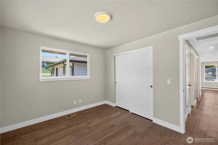 Property photo for 1550 Ne 8th Avenue, Oak Harbor photo 25