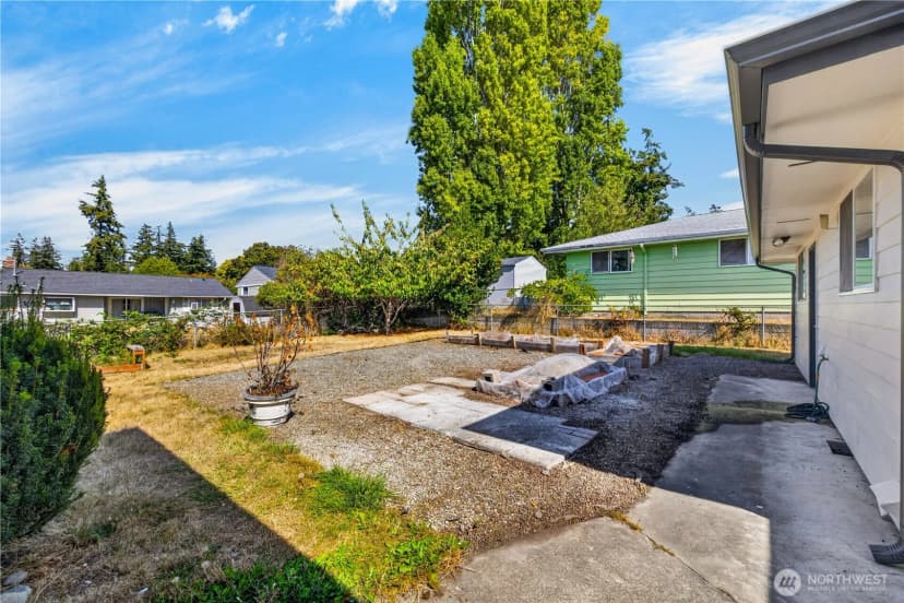 Property photo for 1550 Ne 8th Avenue, Oak Harbor photo 30