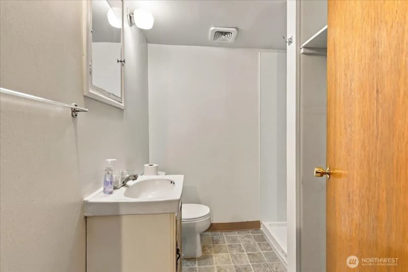 Property photo for 103 Electric Boulevard, Electric City photo 18