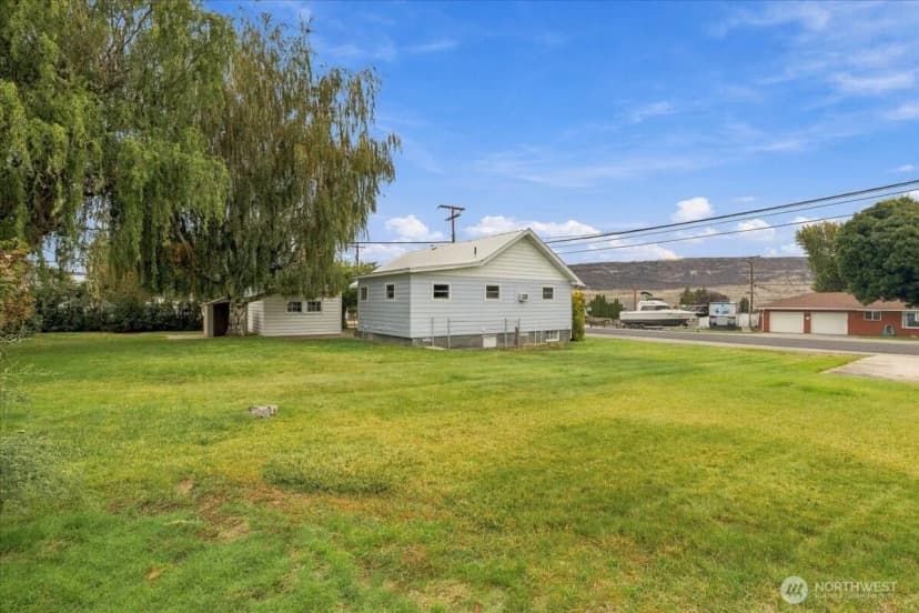Property photo for 103 Electric Boulevard, Electric City photo 32