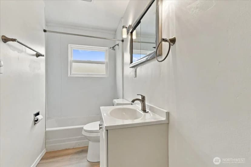Property photo for 103 Electric Boulevard, Electric City photo 12