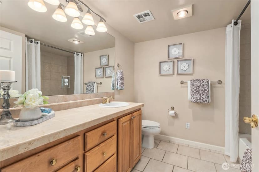 Property photo for 4535 Providence Point Place Se #102, Issaquah photo 23