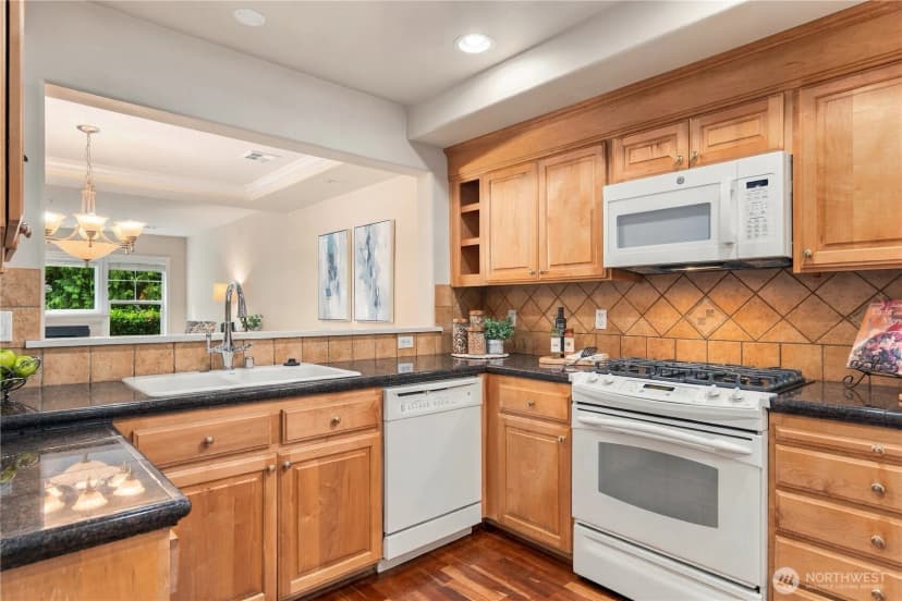 Property photo for 4535 Providence Point Place Se #102, Issaquah photo 6