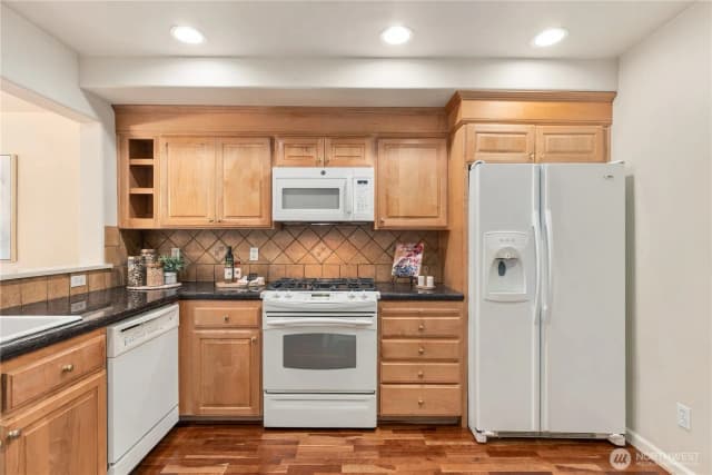Property photo for 4535 Providence Point Place Se #102, Issaquah photo 5