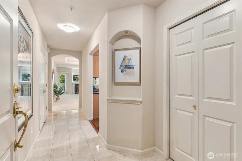 Property photo for 4535 Providence Point Place Se #102, Issaquah photo 3