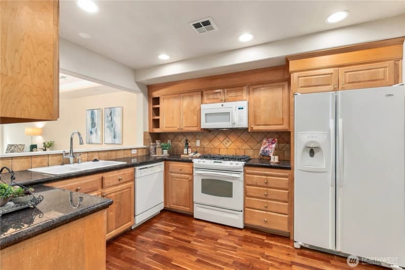 Property photo for 4535 Providence Point Place Se #102, Issaquah photo 4