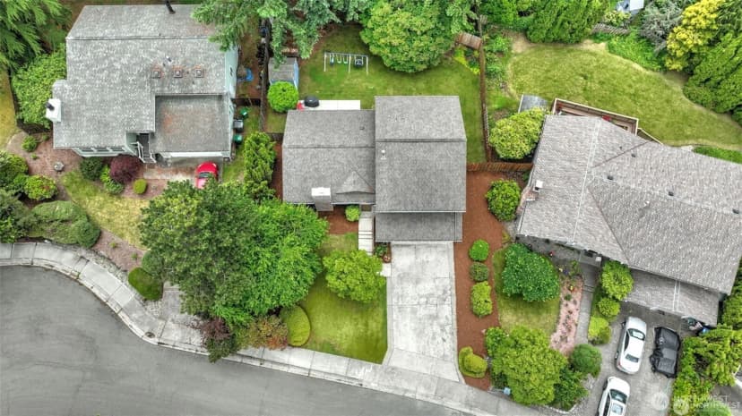 Property photo for 17333 160th Avenue Se, Renton photo 32
