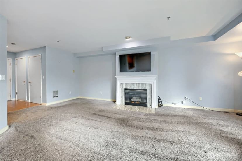 Property photo for 701 Galer Street #608, Seattle photo 5