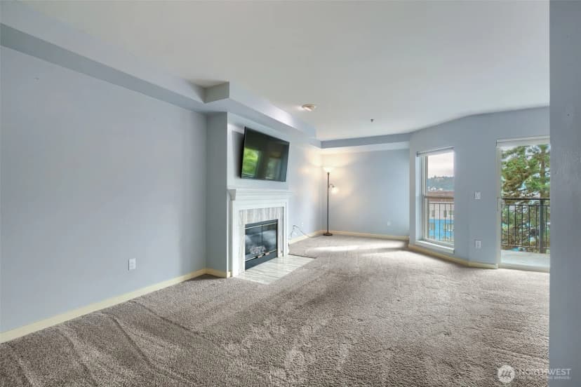 Property photo for 701 Galer Street #608, Seattle photo 3