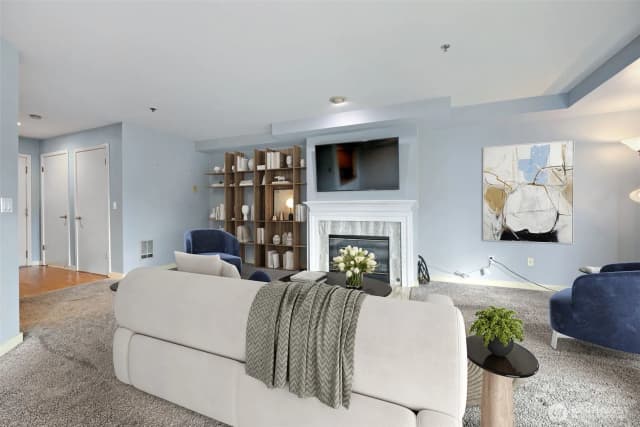 Property photo for 701 Galer Street #608, Seattle photo 4