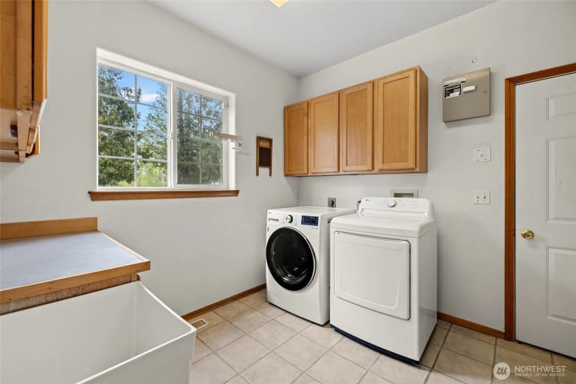 Property photo for 7037 Yukon Way, Ferndale photo 19