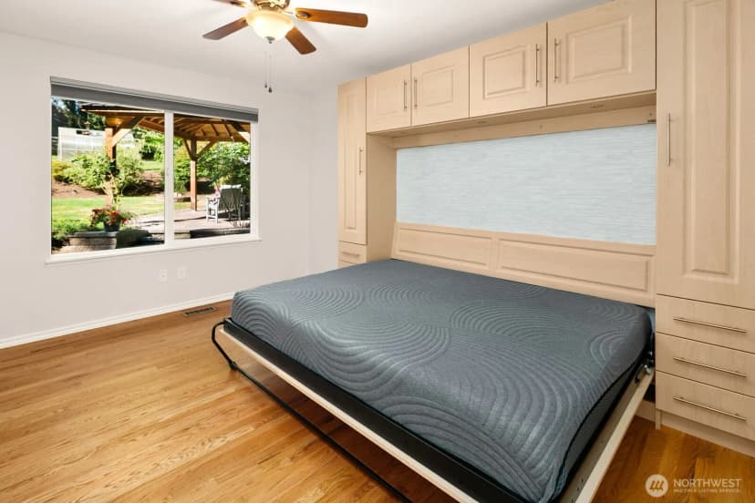 Property photo for 13605 Ne 48th Place, Bellevue photo 21