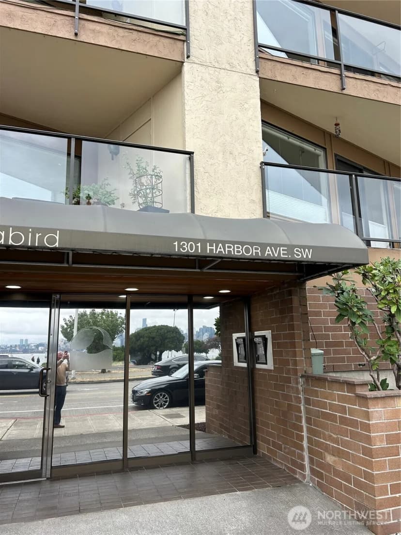 Property photo for 1301 Harbor Ave Sw ##308, Seattle photo 23