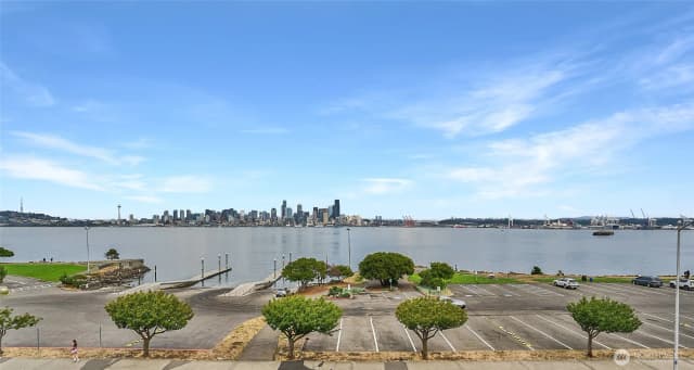 Property photo for 1301 Harbor Ave Sw ##308, Seattle photo 3