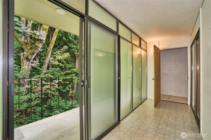 Property photo for 1301 Harbor Ave Sw ##308, Seattle photo 21