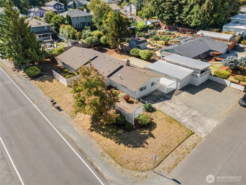 Property photo for 2104 Se 7th Street, Puyallup photo 3