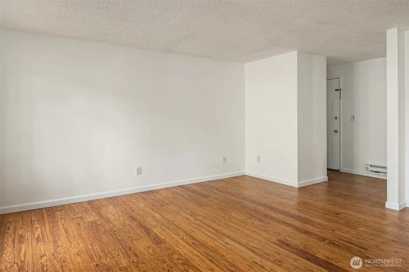 Property photo for 105 S 340th Street #a, Federal Way photo 4