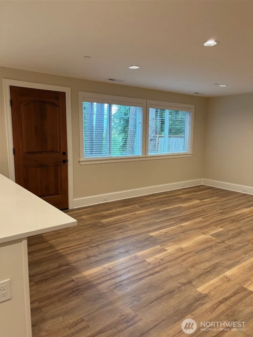 Property photo for 7420 Se 27th #a, Mercer Island photo 3