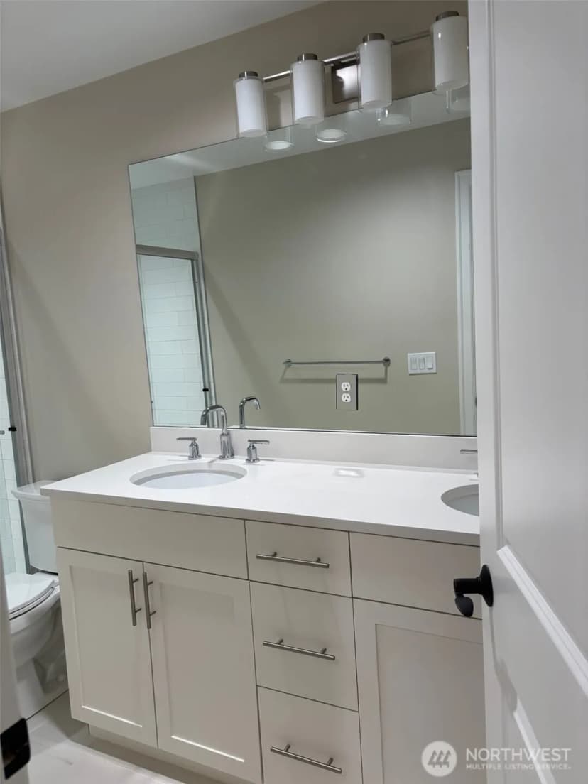 Property photo for 7420 Se 27th #a, Mercer Island photo 9